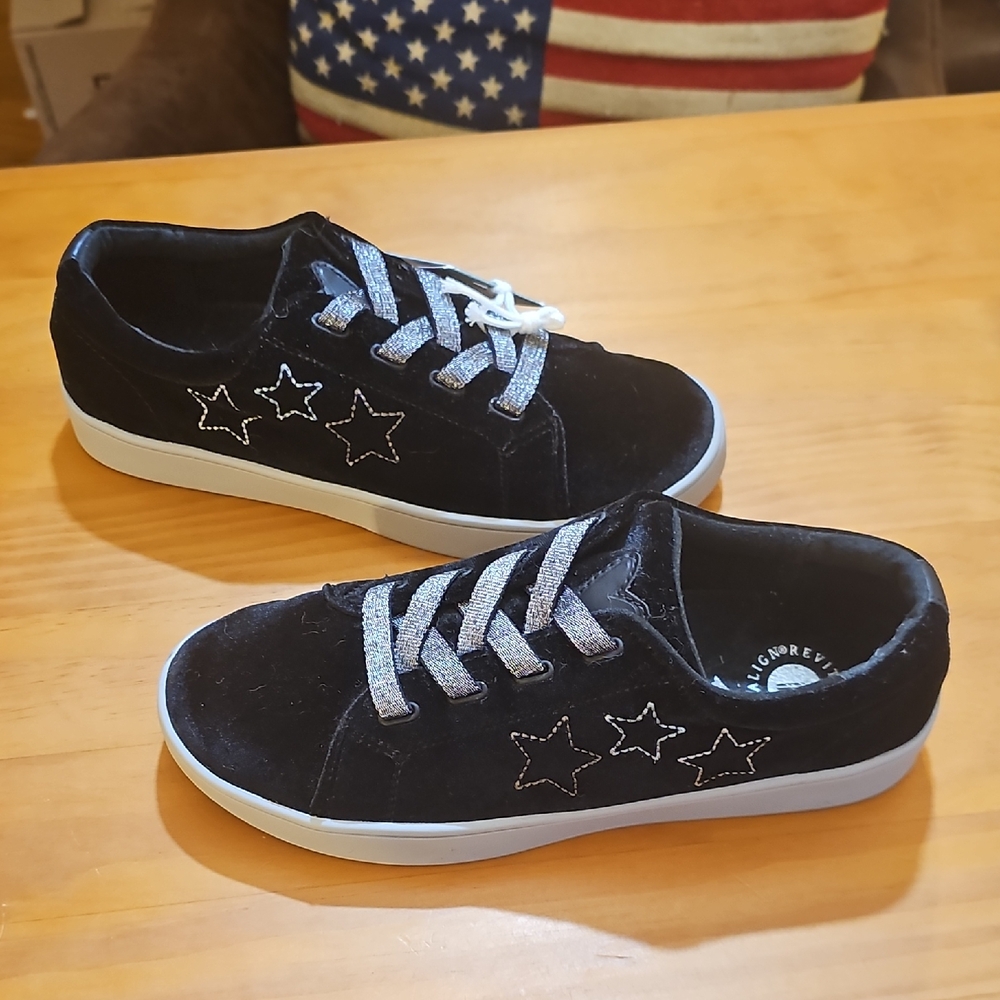 Revitalign  Black Orthotic Sneakers Velvet Malibu Size 9 Wide